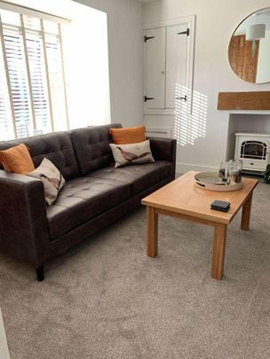 2 bedroom cottage to rent - Photo 1