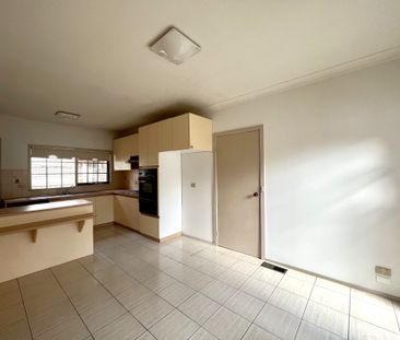 403B Glen Eira Road CAULFIELD NORTH - Photo 6