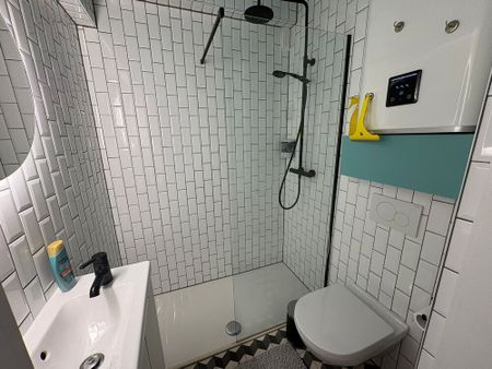 Knus 1-slaapkamerappartement in hartje Oostende – Christinastraat. - Photo 5