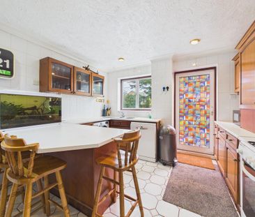 4 bedroom detached house to rent - Photo 6