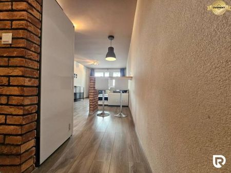 RentHub | útulný | 2,5-izbový | zasklenná loggia | Rezedová ulica - Fotografia 2