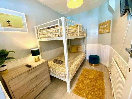 3 bedroom bungalow to rent - Photo 2