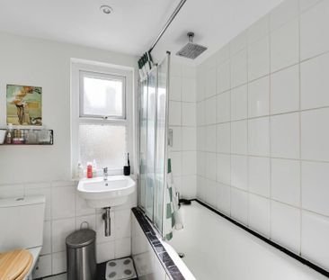 3 bedroom semi-detached house to rent - Photo 6