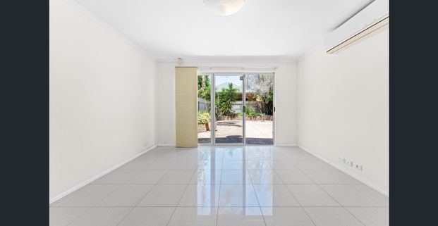 City-Fringe Living in the Heart of Brompton - Photo 1