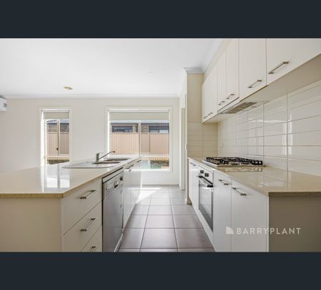 52 Gallant Way, Winter Valley, Vic 3358 - Photo 5