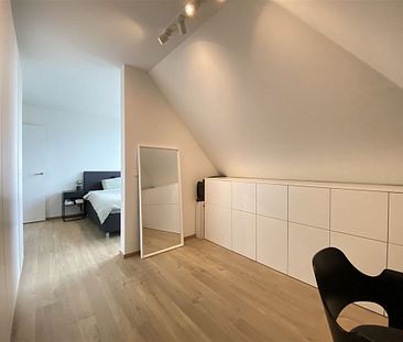 Luxueus 2 slaapkamer appartement met garage, centrum Evergem - Photo 1