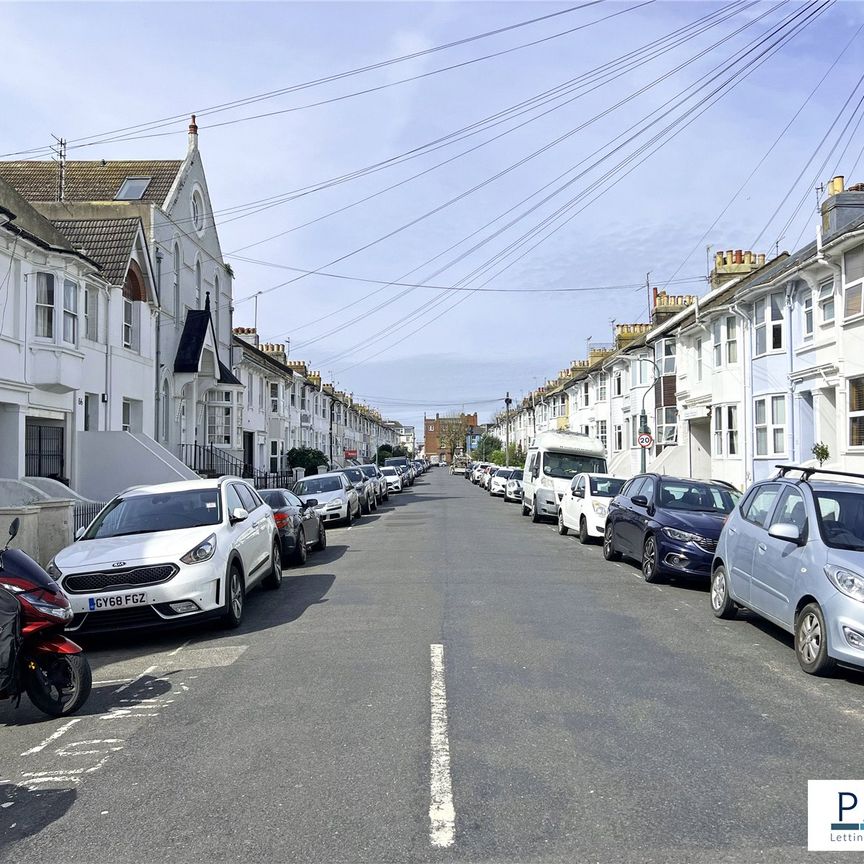 Livingstone Road, Hove, East Sussex, BN3 3WN - Photo 1