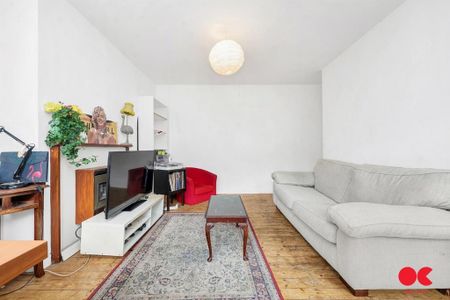 3 bedroom flat to rent - Photo 3