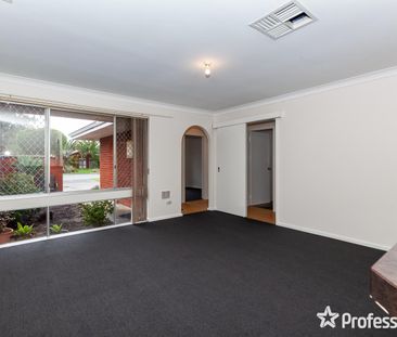 25 Redross Court, Armadale WA 6112 - Photo 4