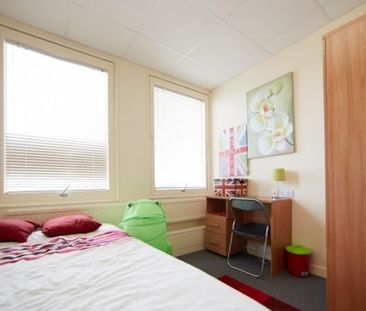 STUDENT ACCOMMODATION - SUNBRIDGE RD BD1**1 BED EN-SUITE**£65PW - Photo 6