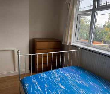 Room in a Shared House, Victor Grove, HA0 - Photo 6