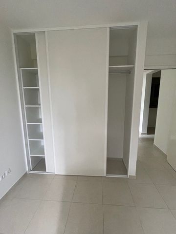 Location Appartement 64.69m² 3 pièces Fort de france - Photo 4