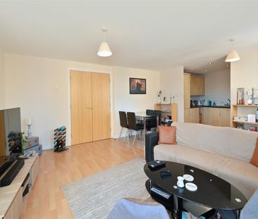 Basin Approach, Marina Heights, E14 7JA, London - Photo 3