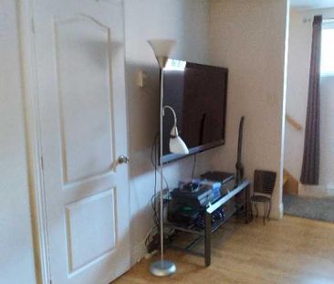 Bel appartement 3 1/2 au sous-sol - Photo 1