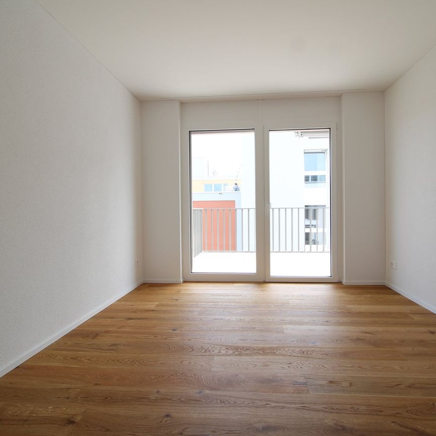 Moderne 4.5-Zimmerwohnung mit zwei Bädern und gemütlichem Sitzplatz - Photo 1