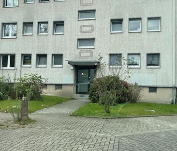 Bei VIVAWEST die Sonnenstrahlen auf dem eigenen Balkon genießen. - Foto 1