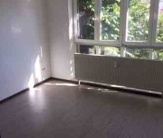 Teilsanierte 2 Zimmer-Wohnung mit Balkon / WBS erforderlich - Photo 3