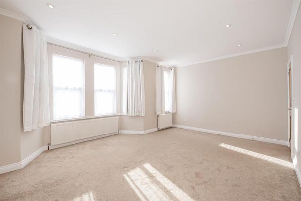 4 bedroom semi-detached house to rent - Photo 1