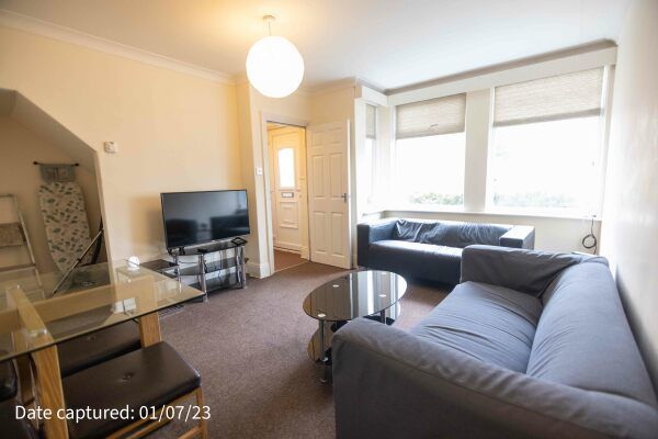 13 Ingleborough Avenue - Photo 1