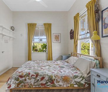 Charming Queenslander on Prince - Photo 4