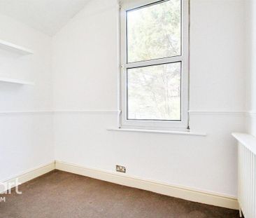4 bedroom terraced house to rent - Photo 5