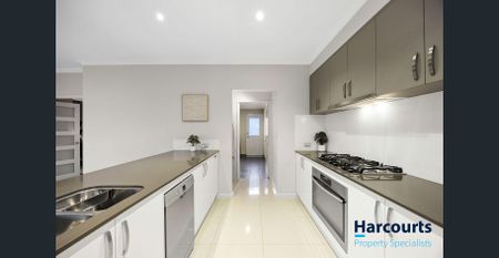 The Perfect Blend of Luxury & Family-Friendly Living - Photo 4