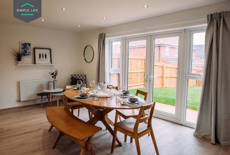 4 bedroom semi-detached house to rent - Photo 3