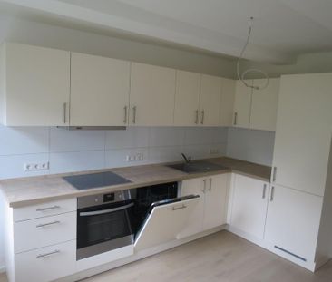 Schöne möblierte 2-Zi.-Whg in Bestlage (im Grünen/800m ZOB/Autos - Photo 2