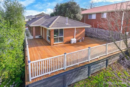 28 Backhaus Avenue, Sunbury, VIC 3429 - Photo 4