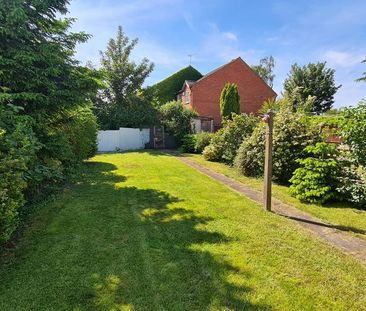 2 bedroom semi-detached house to rent - Photo 6