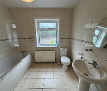 6 Windsor Parade, Whitehead, BT38 9SG - Photo 4