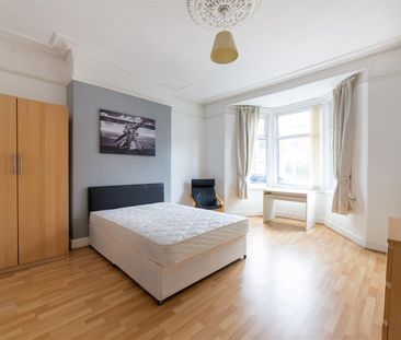 2 bed flat to rent in Warton Terrace, Newcastle Upon Tyne, NE6 - Photo 1