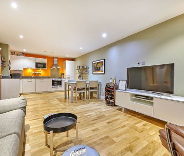 Available unfurnished from 14/11/2025 - Photo 3
