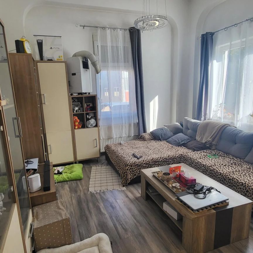 ideale 2 Zimmer Arbeitswohnung 48m² - inkl. Parkplatz - Foto 1