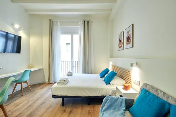 Carrer de Sant Antoni Abat, Barcelona, Catalonia 08001 - Photo 1