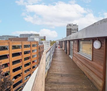3 bedroom penthouse to rent - Photo 3