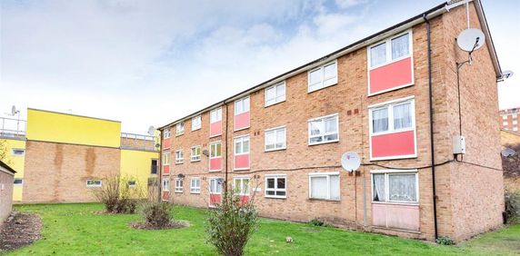 1 bedroom flat to rent - Photo 2