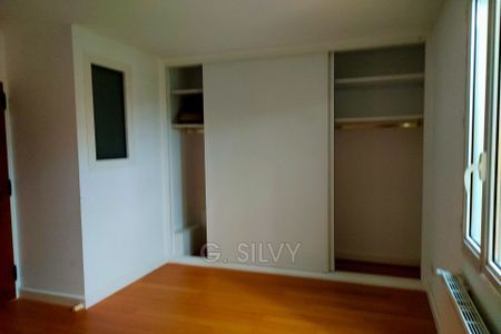 Location Appartement 3 pièces 72m² STE CECILE LES VIGNES 84290 - Photo 4