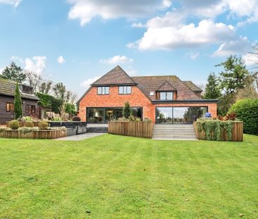 5 bedroom detached house to rent - Photo 3