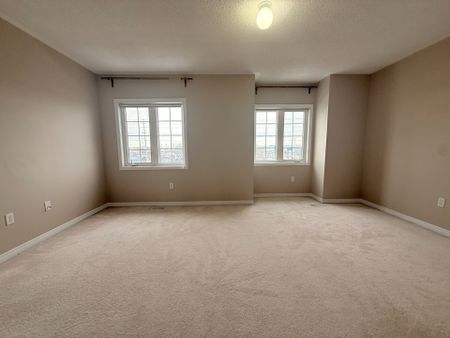For Lease - 5727 Retreat Street, Mississauga, Ontario - Photo 3