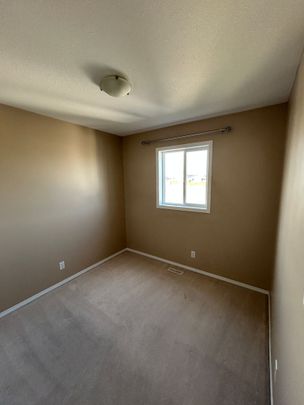 4 Bedroom House in Kensington - Photo 1