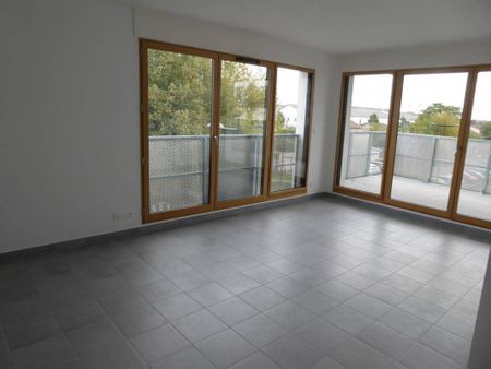 Location appartement t3 77 m² à Bègles (33130) Le Preche - Photo 2