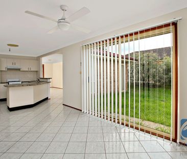 16 Mazari Grove, 2768, Stanhope Gardens Nsw - Photo 2