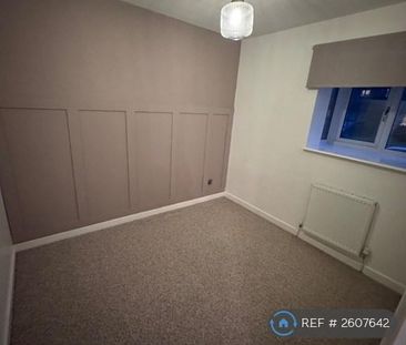3 bedroom semi-detached house to rent - Photo 6