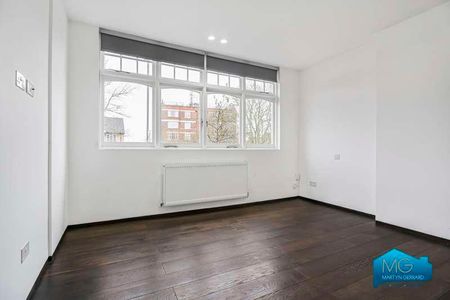 Colney Hatch Lane, London, N10 - Photo 2