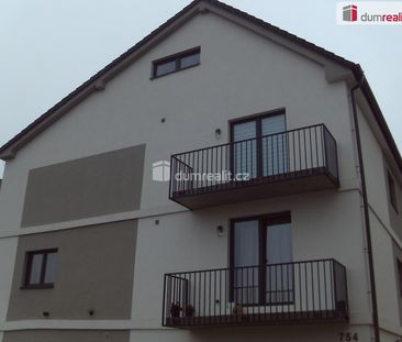 Pronájem garsonky v Dobrovici - Photo 1