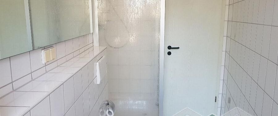 ** Single-Dachgeschosswohnung mit Tageslichtbad und Dusche ** - Photo 1
