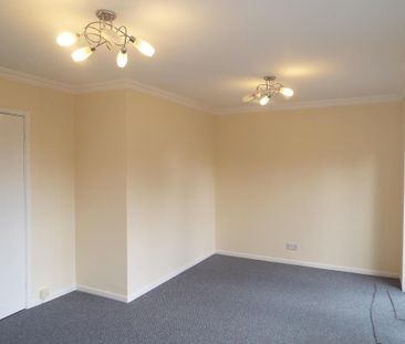 2 bedroom bungalow to rent - Photo 2