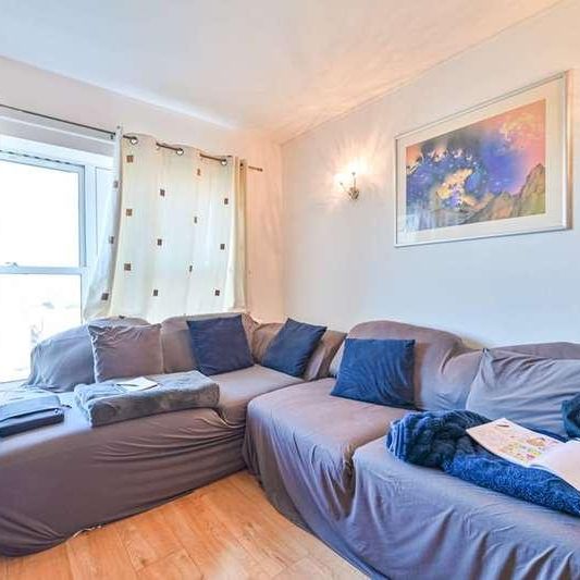 Cadogan Road, Woolwich, SE18 - Photo 1