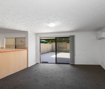 3/13 Vectis Street, Norman Park QLD 4170 - Apartment For Rent | Domain - Photo 1
